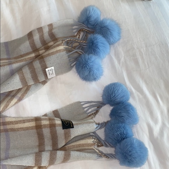 NWOT 100% Cashmere scarf - Picture 5 of 5